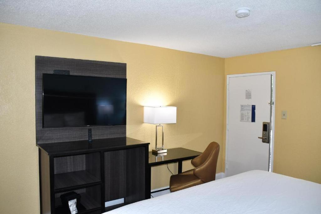 במוטל Baymont By Wyndham Macon I-75 מראה חיצוני תמונה