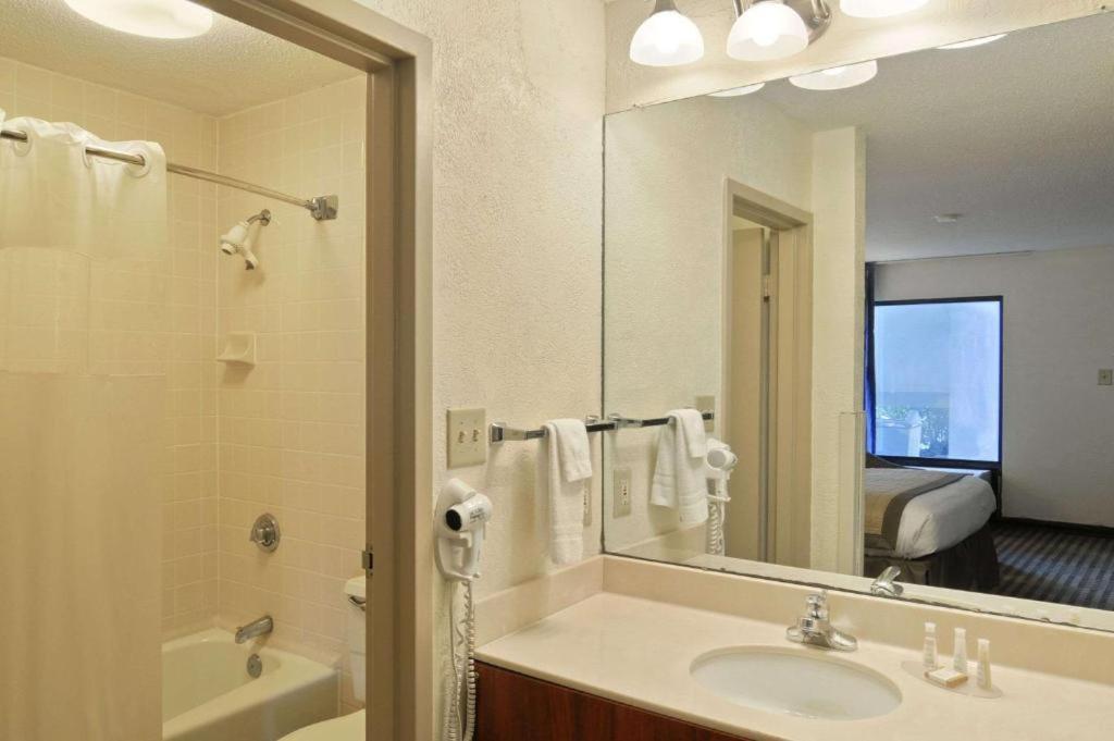 במוטל Baymont By Wyndham Macon I-75 מראה חיצוני תמונה