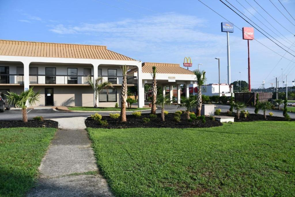 במוטל Baymont By Wyndham Macon I-75 מראה חיצוני תמונה